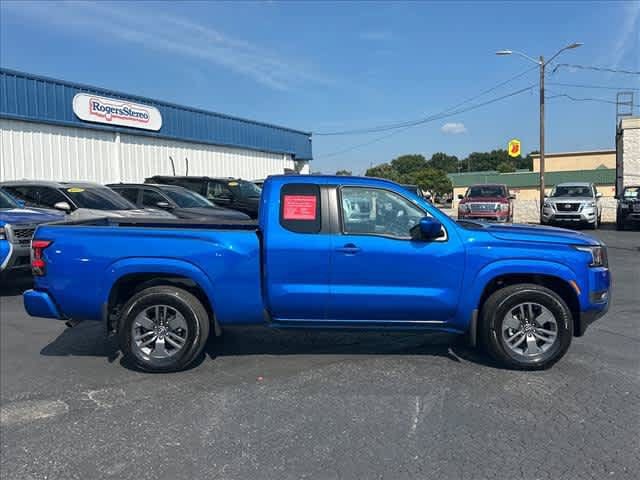 Certified 2025 Nissan Frontier SV RWD image 2