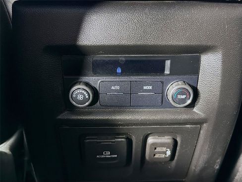 Used 2020 Chevrolet Traverse RS w/ LPO, Floor Liner Package AWD/4WD image 29