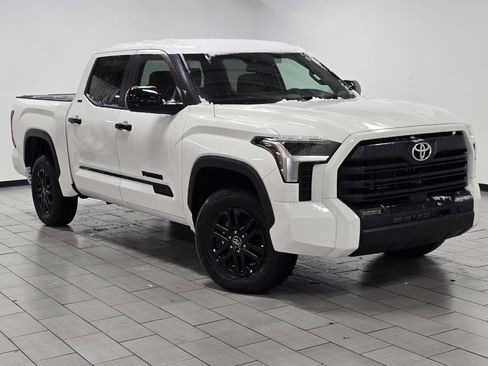 New 2026 Toyota Tundra SR5 image 2