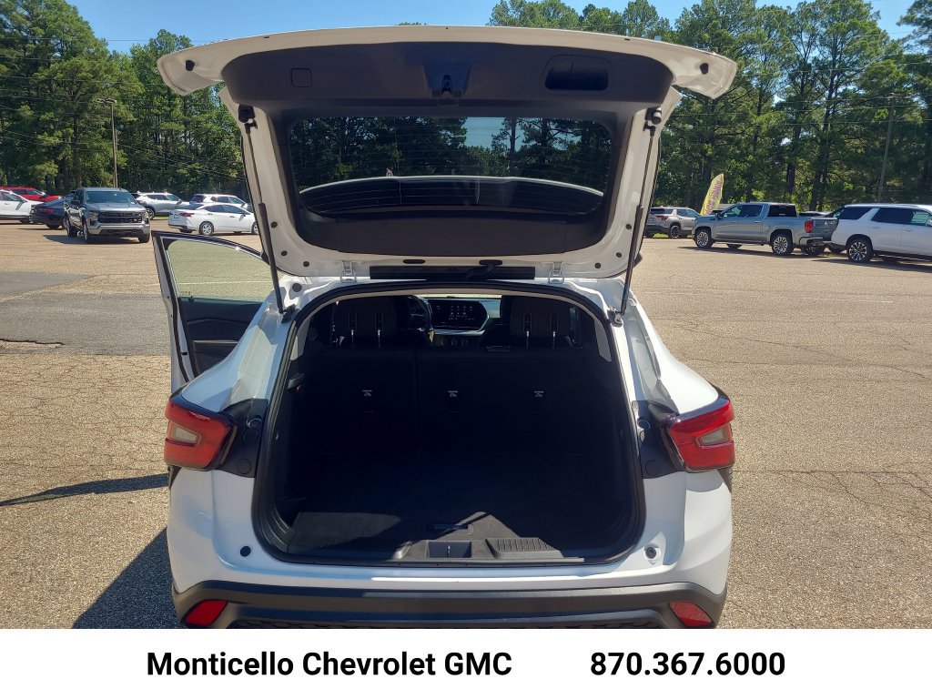 Certified 2024 Chevrolet Trax LS FWD image 28