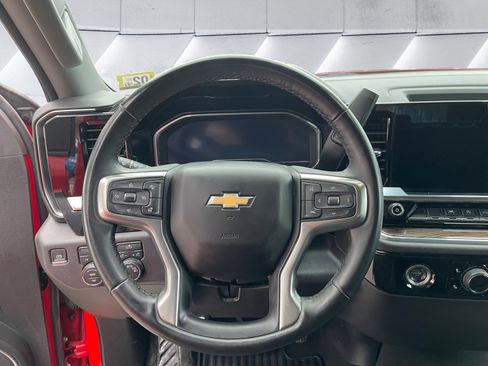 Used 2024 Chevrolet Silverado 1500 LT image 13