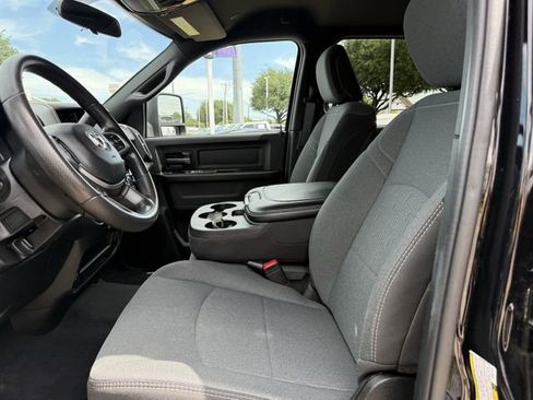 Used 2024 RAM 3500 Tradesman w/ Chrome Appearance Group AWD/4WD image 24