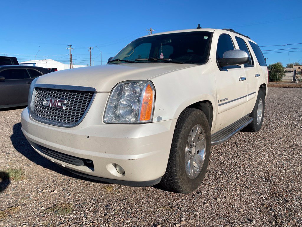 Used 2008 GMC Yukon SLT RWD image 2