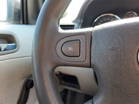 Used 2005 Chevrolet Cobalt Sedan image 5