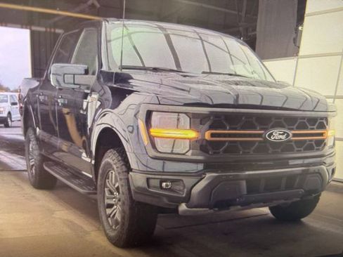 Used 2025 Ford F150 Tremor w/ Equipment Group 402A High AWD/4WD image 18