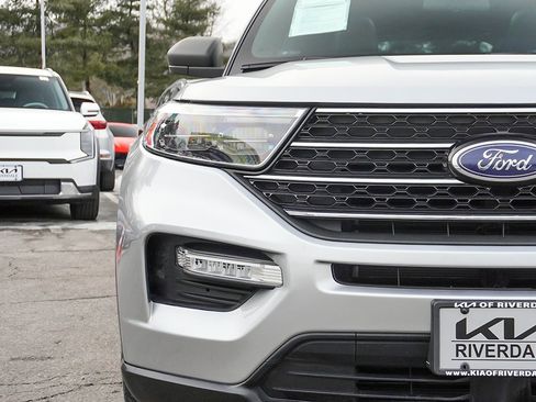 Used 2020 Ford Explorer XLT w/ Equipment Group 202A image 15