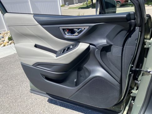 Used 2019 Subaru Forester Limited AWD/4WD image 17