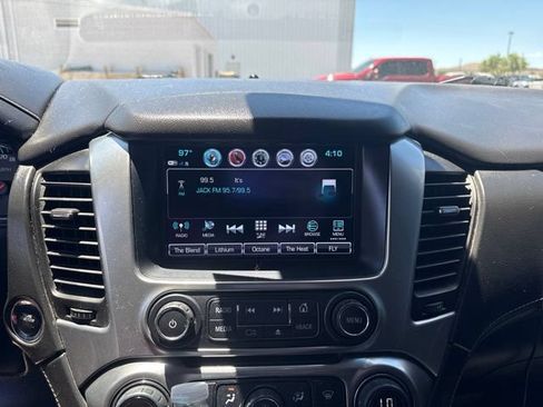 Used 2018 Chevrolet Tahoe LT w/ LT Signature Package AWD/4WD image 4