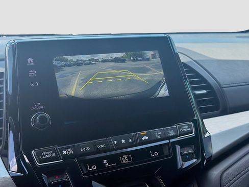 Used 2024 Honda Odyssey Sport image 13