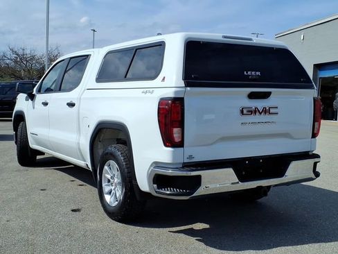 Used 2023 GMC Sierra 1500 Pro w/ Pro Value Package AWD/4WD image 3