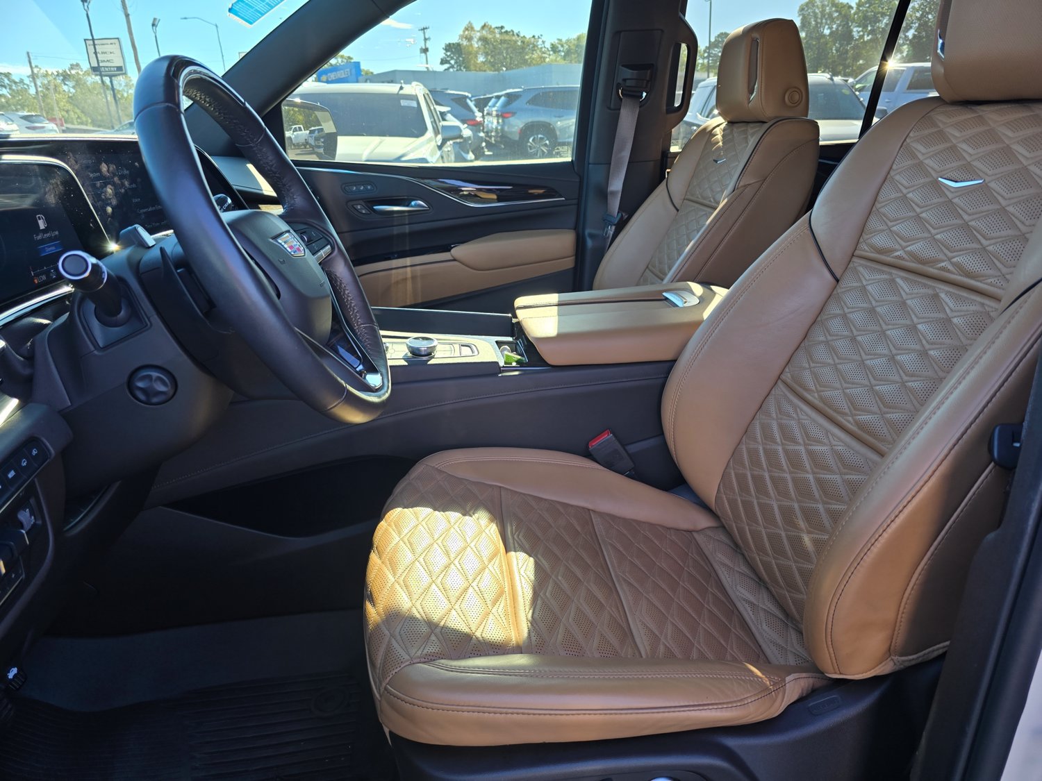 Used 2024 Cadillac Escalade Sport w/ LPO, ONYX Package AWD/4WD image 15