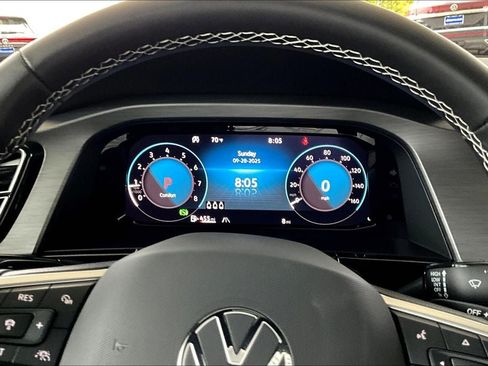 New 2026 Volkswagen Atlas Cross Sport SE image 24