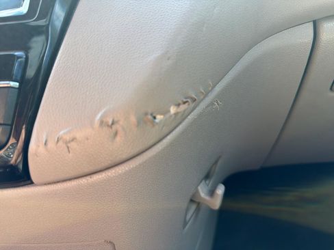 Used 2018 Dodge Grand Caravan SE FWD image 33