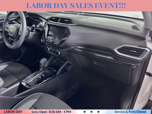 Used 2023 Chevrolet TrailBlazer LT w/ Convenience Package AWD/4WD image 27