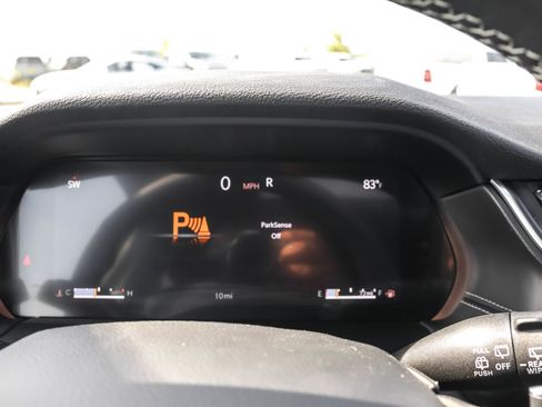 New 2025 Jeep Grand Cherokee Altitude image 21