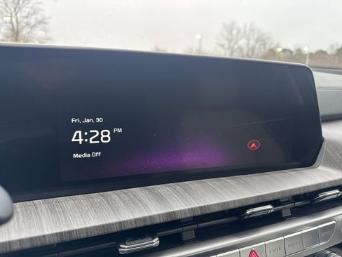 New 2025 Kia Telluride EX image 3