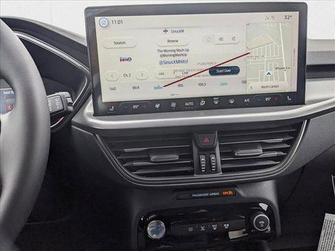 New 2024 Ford Escape SE image 14