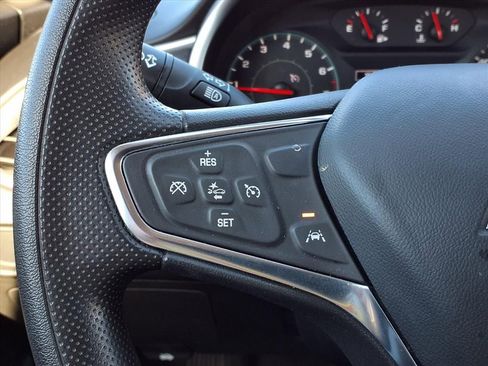 Used 2023 Chevrolet Malibu LT image 7