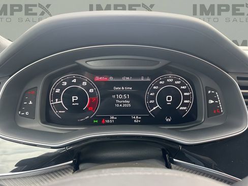 Used 2025 Audi RS Q8 performance image 26