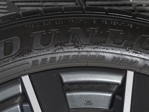 Used 2024 Lexus GX 550 w/ Cold Area Package image 34