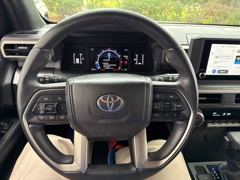 Used 2025 Toyota 4Runner SR5 image 42