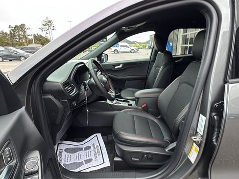 New 2025 Ford Escape ST-Line w/ Equipment Group 301A image 15
