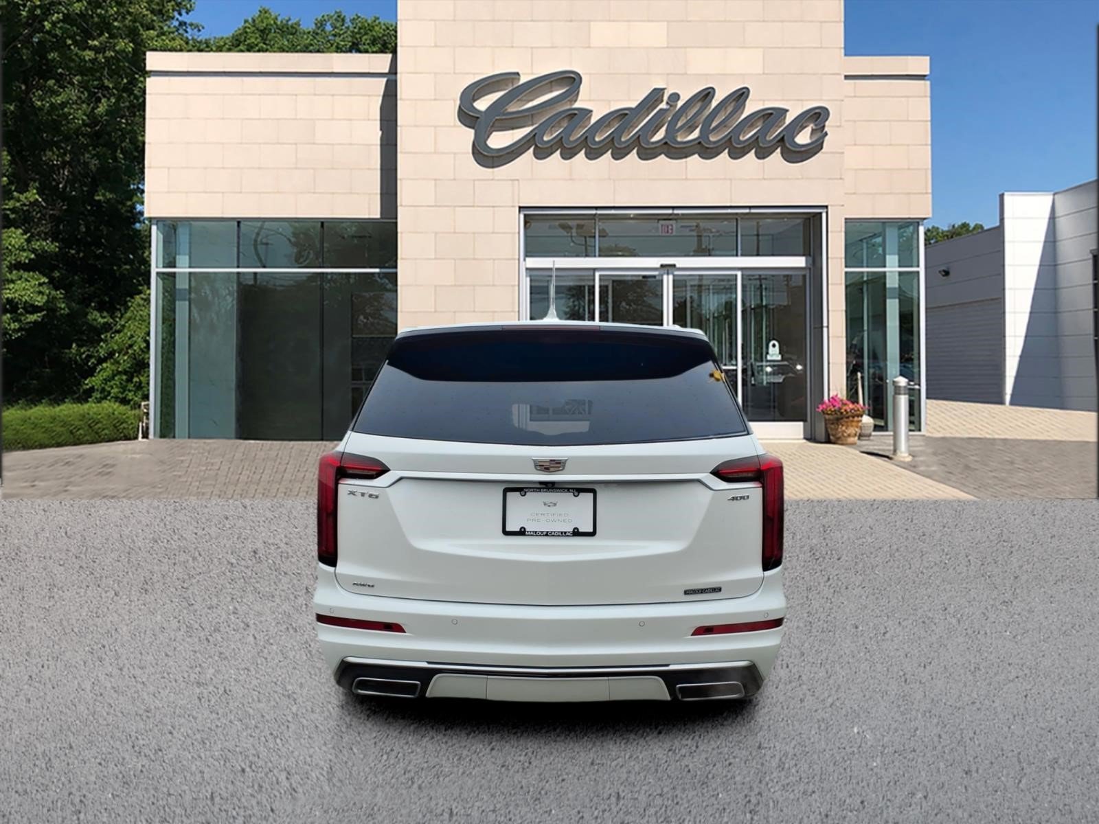 Certified 2024 Cadillac XT6 Premium Luxury w/ Technology Package AWD/4WD image 4