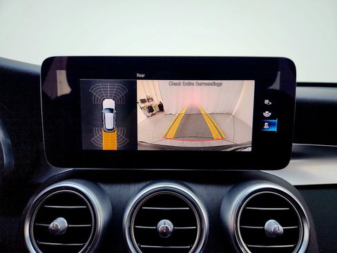 Certified 2021 Mercedes-Benz GLC 300 image 8