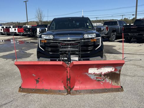 Used 2022 GMC Sierra 1500 SLT w/ SLT Premium Plus Package image 3