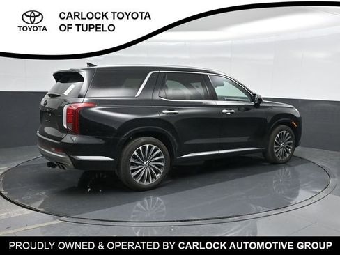 Used 2024 Hyundai Palisade Calligraphy image 3