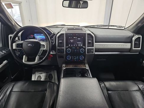 Used 2019 Ford F350 Lariat w/ Chrome Package image 12