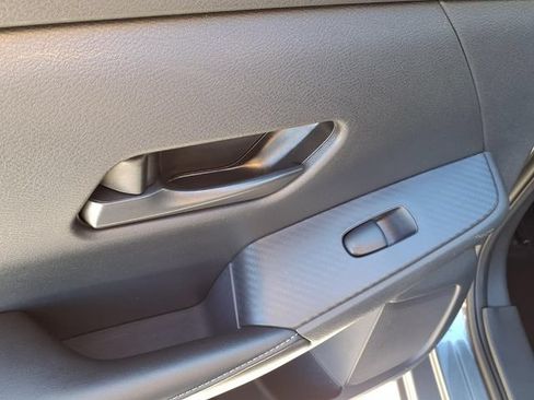Used 2024 Nissan Sentra S FWD image 19