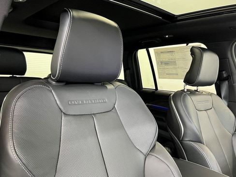 New 2025 Jeep Grand Cherokee Overland w/ Adv Protech Group III image 8