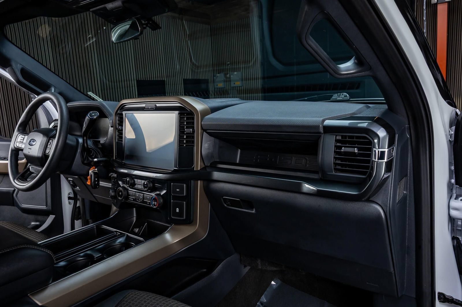 Used 2025 Ford F150 STX w/ Equipment Group 201A FX4 AWD/4WD image 18