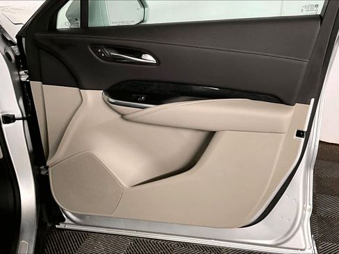 Used 2020 Cadillac XT4 Premium Luxury w/ Cold Weather Package image 23