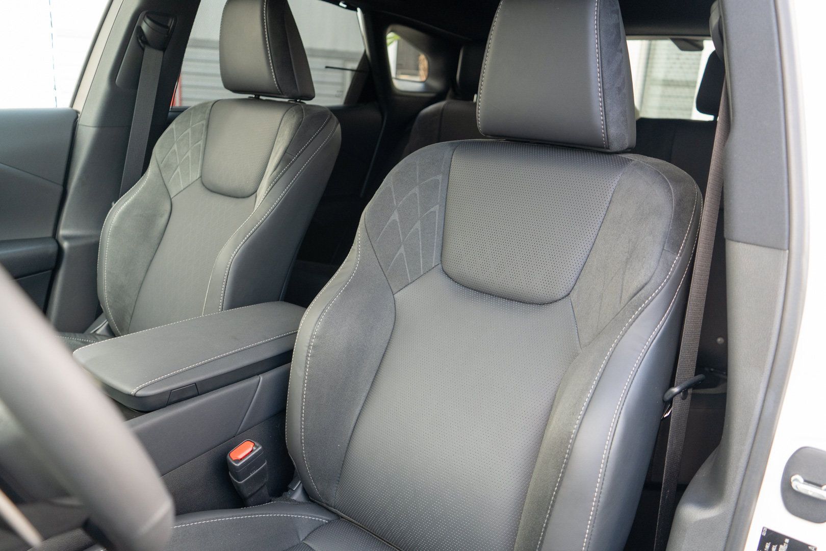 Used 2026 Lexus RX 350 AWD w/ Convenience Package image 9