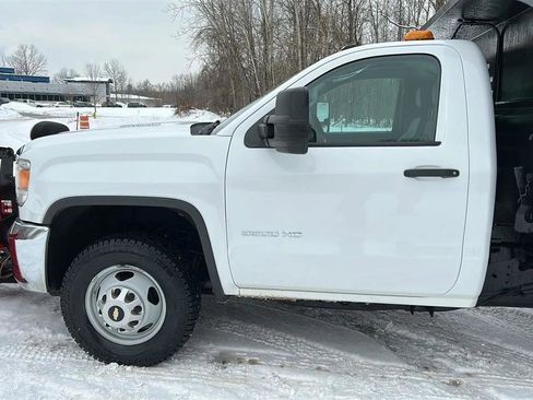 Used 2015 GMC Sierra 3500 4x4 Regular Cab w/ Sierra Convenience Package image 19