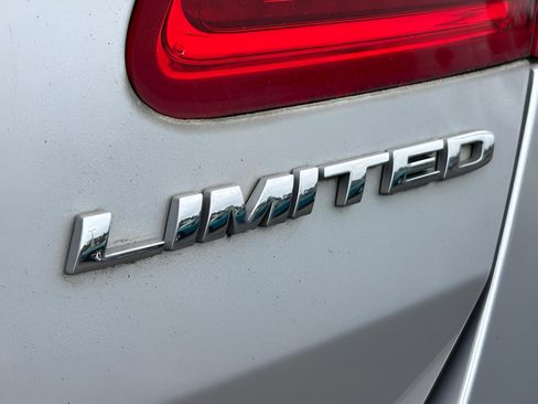 Used 2014 Ford Taurus Limited image 29