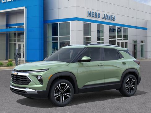 New 2026 Chevrolet TrailBlazer LT image 2