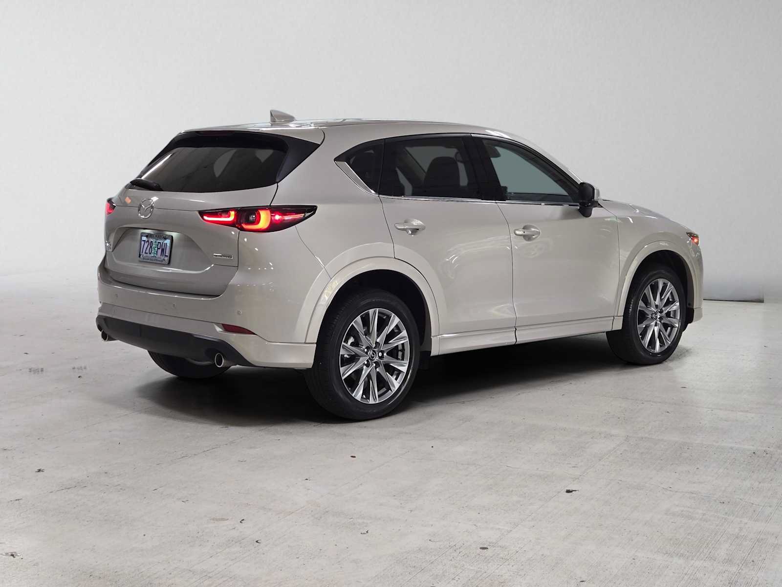 Used 2025 MAZDA CX-5 AWD 2.5 S w/ Premium Plus Pkg image 3