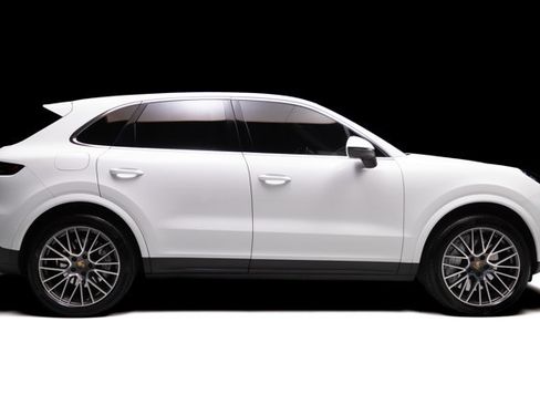 Used 2021 Porsche Cayenne AWD/4WD image 27