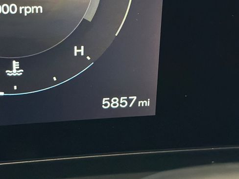 Certified 2025 Hyundai Santa Cruz Limited image 37