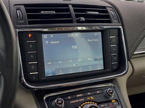 Used 2020 Lincoln Continental Reserve image 20