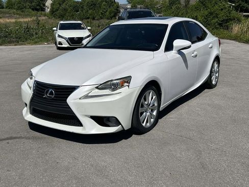 Used 2014 Lexus IS 250 RWD image 7