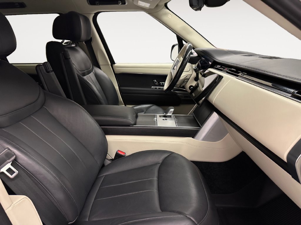 Used 2024 Land Rover Range Rover Long Wheelbase Autobiography AWD/4WD image 11
