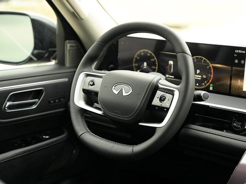 New 2025 INFINITI QX80 Sensory image 37