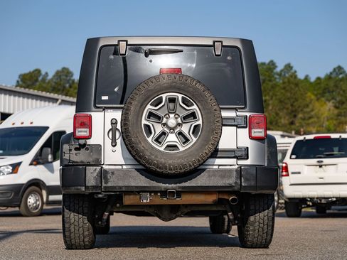 Used 2017 Jeep Wrangler Unlimited Sport w/ Quick Order Package 24S AWD/4WD image 6