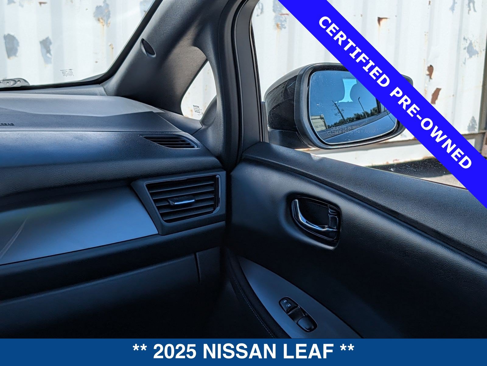 Used 2025 Nissan Leaf S FWD image 18