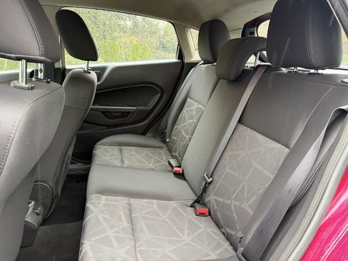 Used 2011 Ford Fiesta SE w/ 203A Rapid Spec Order Code image 21