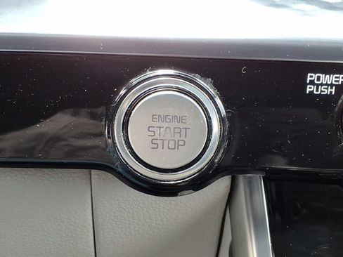 Used 2022 Kia Carnival SX Prestige FWD image 32